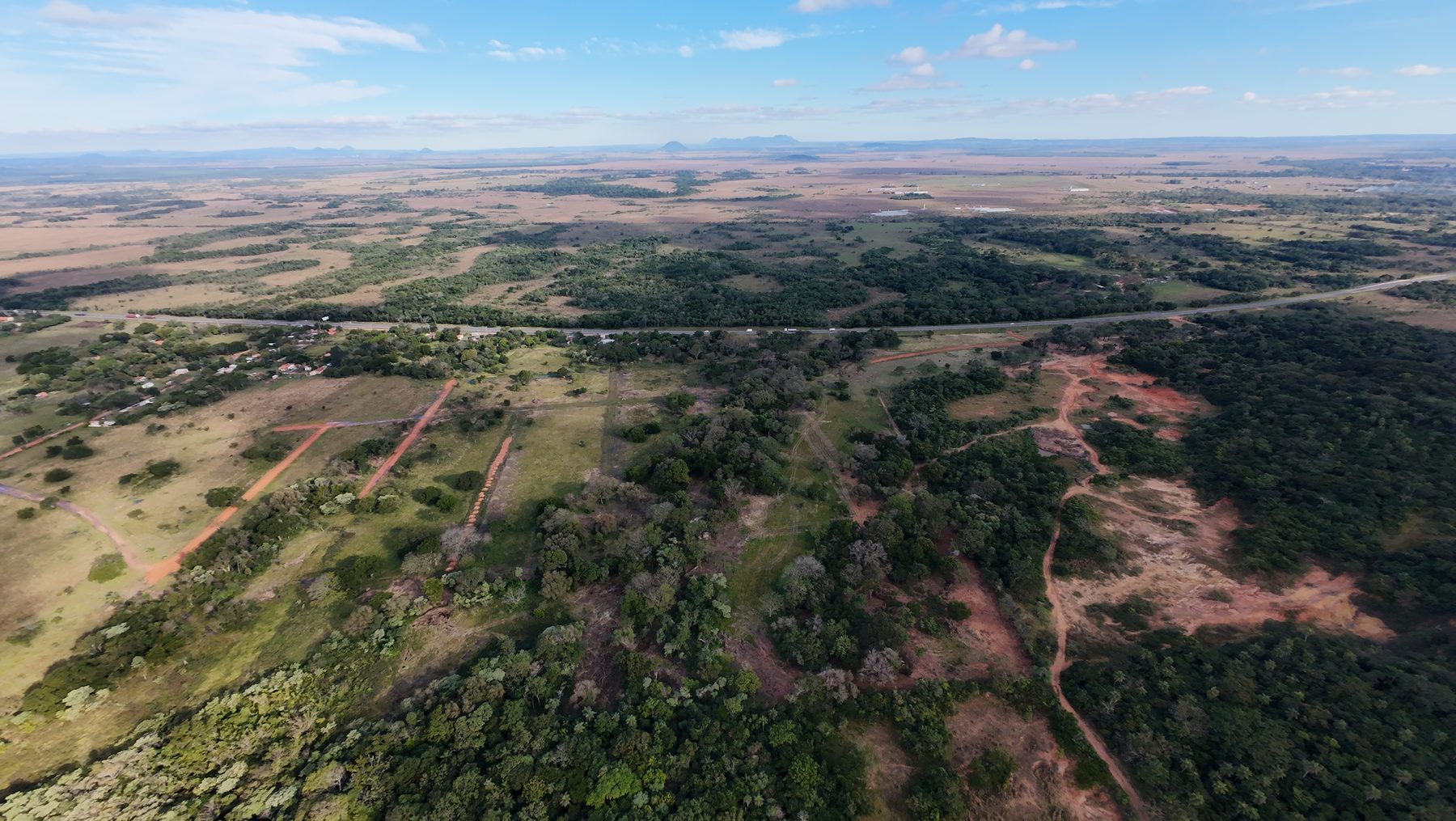 Foto con dron de una propiedad en venta en Paraguay