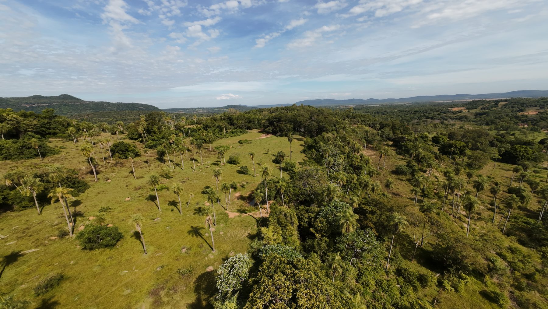 Foto con dron de una propiedad en venta en Paraguay